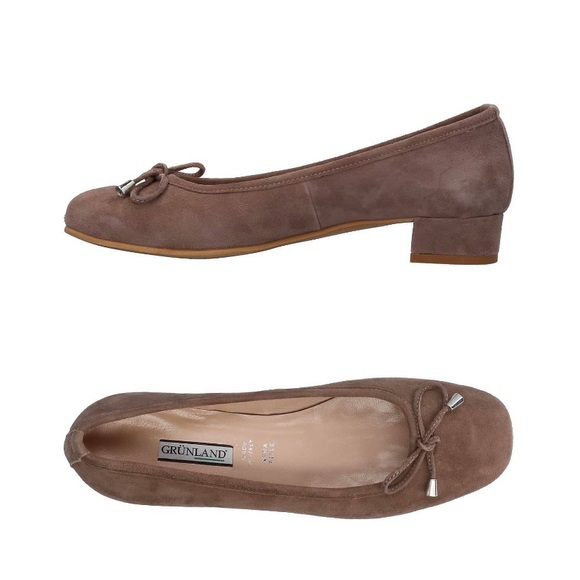 Grünland Taupe Suede Flats - Host Pick!! - Picture 2 of 4